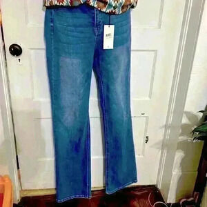 Jelly Jeans mid rise non distressed boot cut size 9